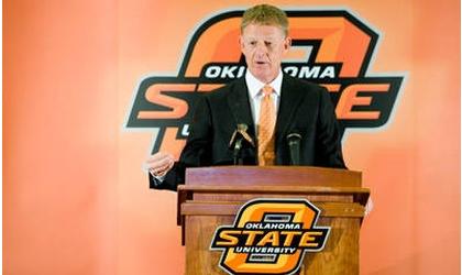 Oklahoma State AD Mike Holder gets 3-year contract extension
