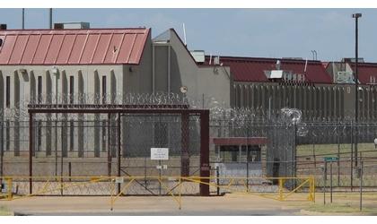 Vacant private prison eyed to ease Oklahoma’s overcrowding