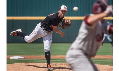 Oklahoma State reaches CWS with 3-1 win over South Carolina