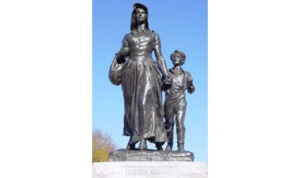 Fund growing for Pioneer Woman statue cleaning