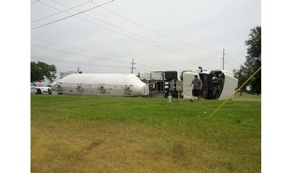 Truck overturns at Ash and Prospect