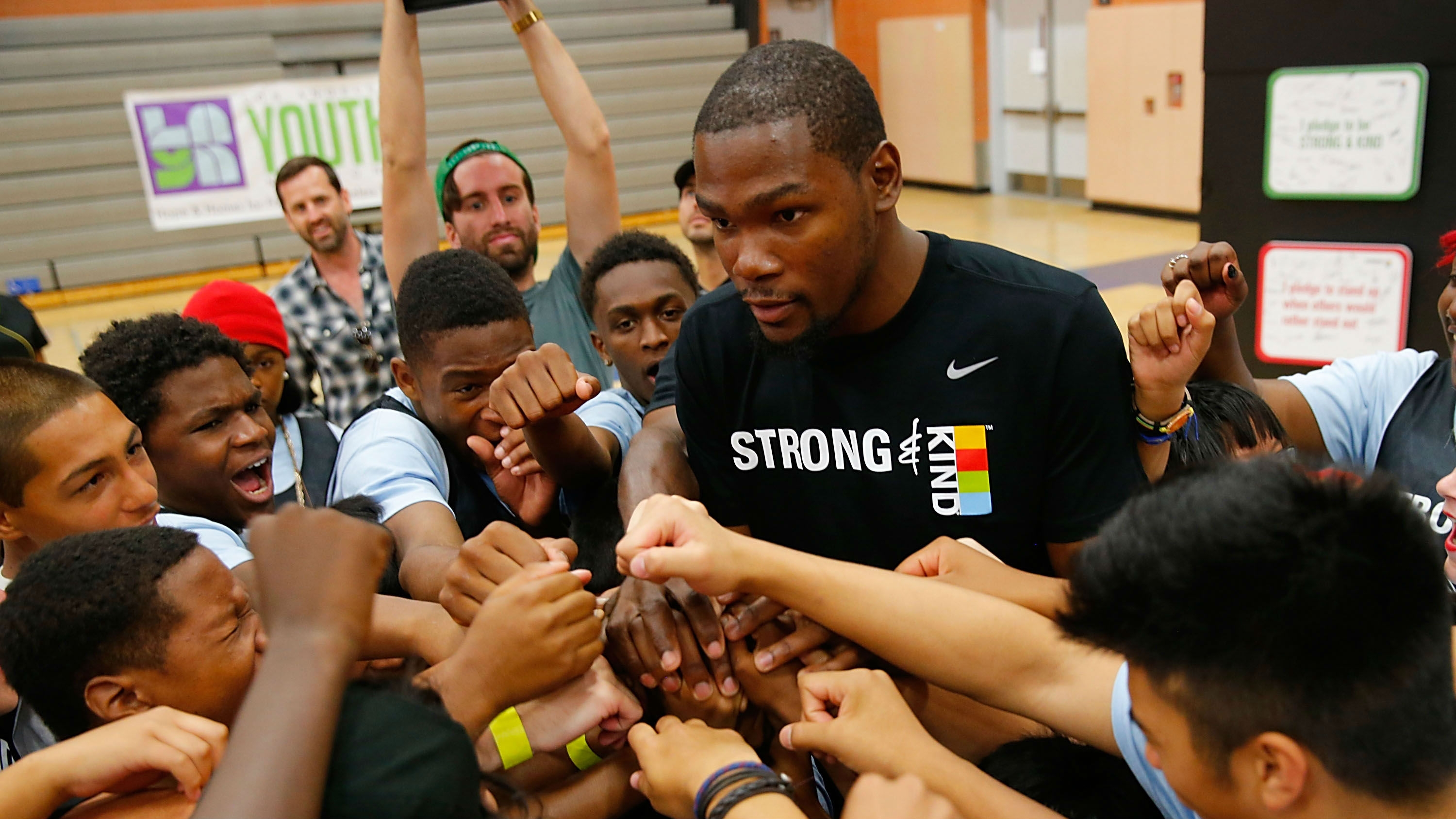 Kevin Durant charity donates $57,000 to homeless kids in Oklahoma City