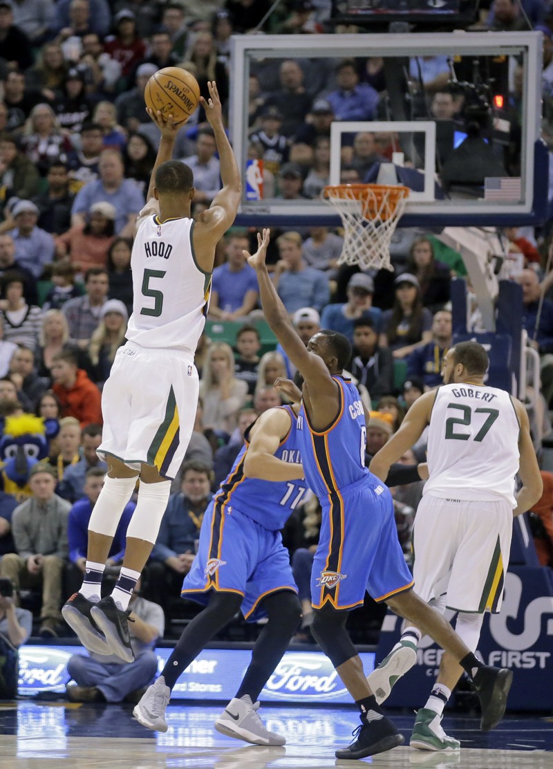 Hood scores 25, Jazz beat Thunder 109-89 to lead division