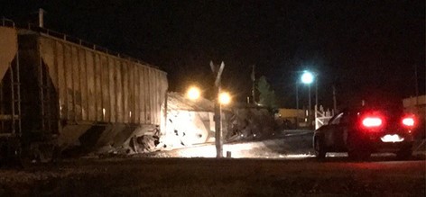 Train cars carrying sand derail in north Oklahoma; no one hurt