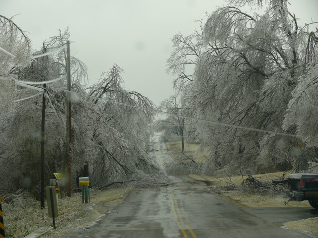 Hospitals report 65 injuries after Oklahoma ice storm