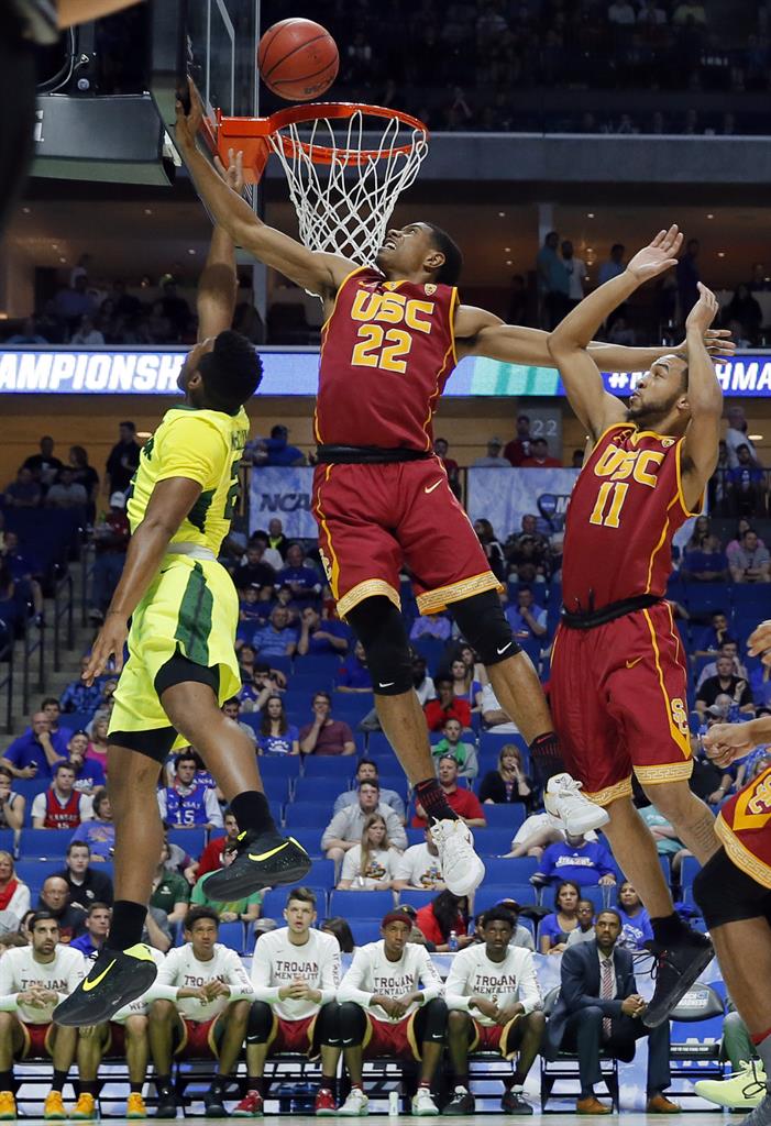 Motley scores 19 as Baylor defeats USC, moves to Sweet 16