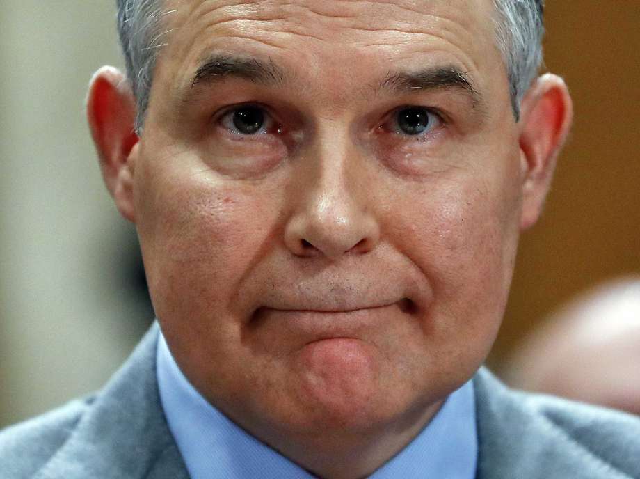 Ethics lawyer said information withheld in opinion on Scott Pruitt