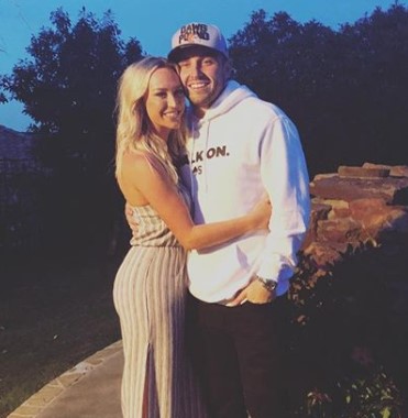 Mayfield celebrates draft with family, girlfriend