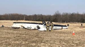 Two die in plane crash at Sundance Airport