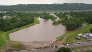 Oklahoma governor, mayors want levee study following floods