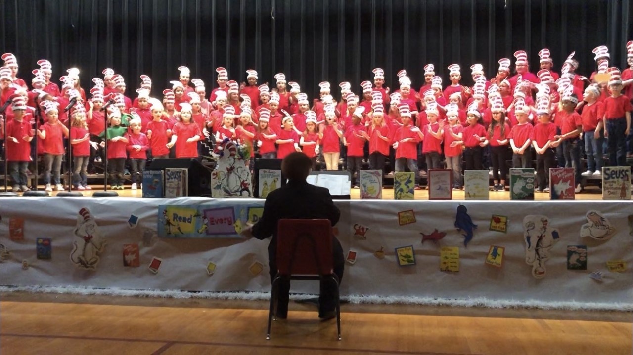 Union Kindergarten and 1st Grade Presented “Let’s Read and Sing with Dr. Seuss Music Program