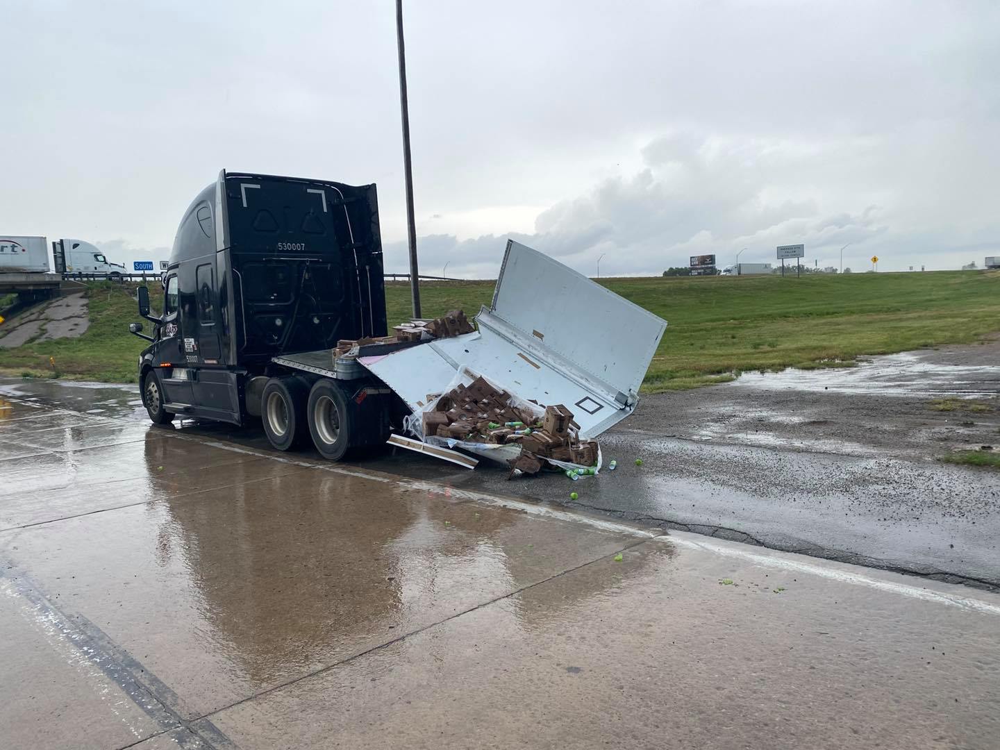 Section of US-60 shut down Monday due to accident