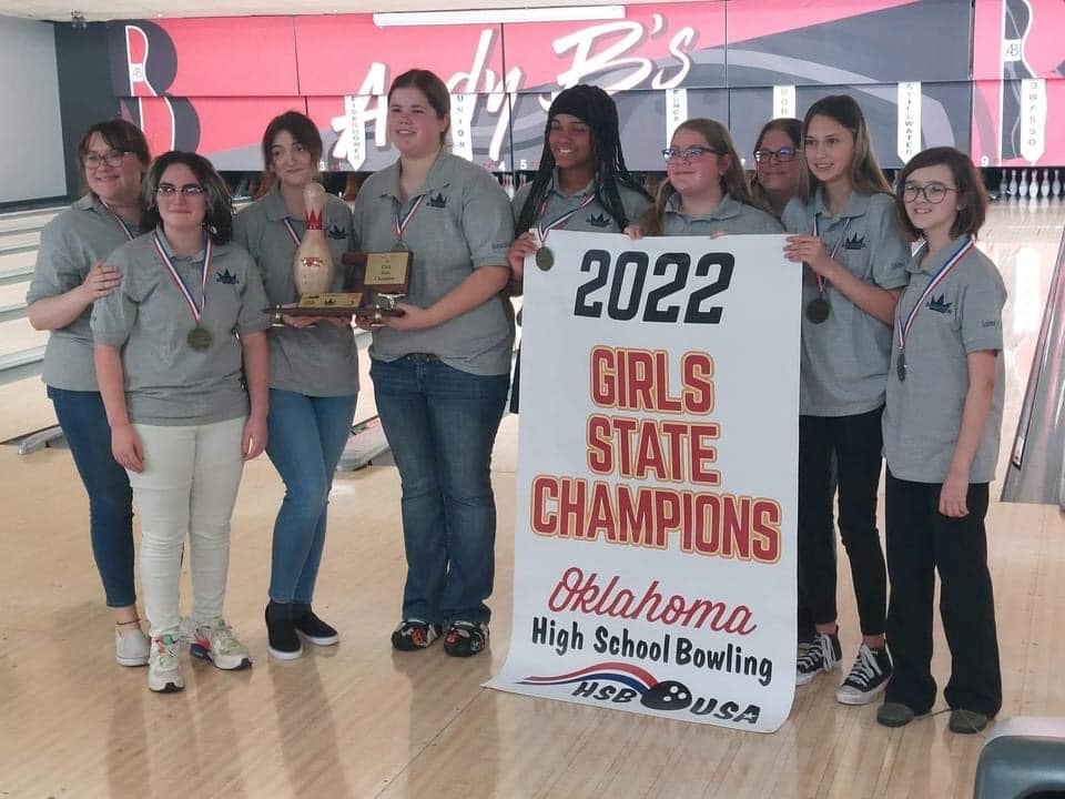 Po-Hi Girls Bowling Team wins State Championship