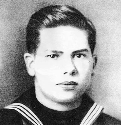 Sailor Who Died at Pearl Harbor Buried at Arlington