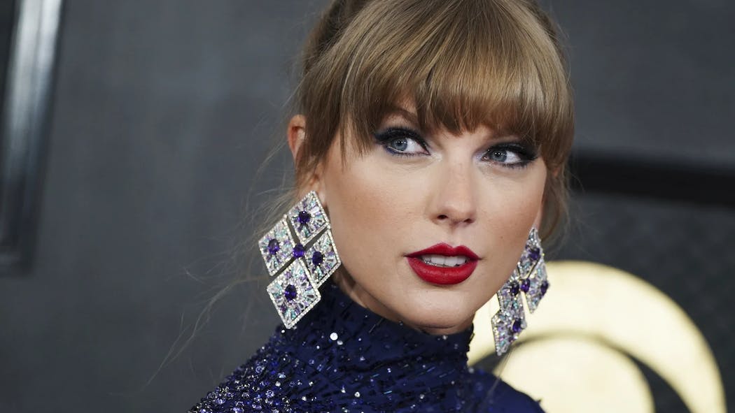 MORE THAN 35,000 PEOPLE REGISTER TO VOTE AFTER TAYLOR SWIFT POST