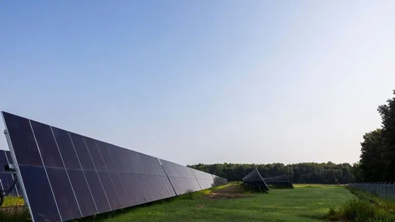 Amazon Unveils First Solar Farm in Oklahoma, Boosting Local Economy and Clean Energy Capacity