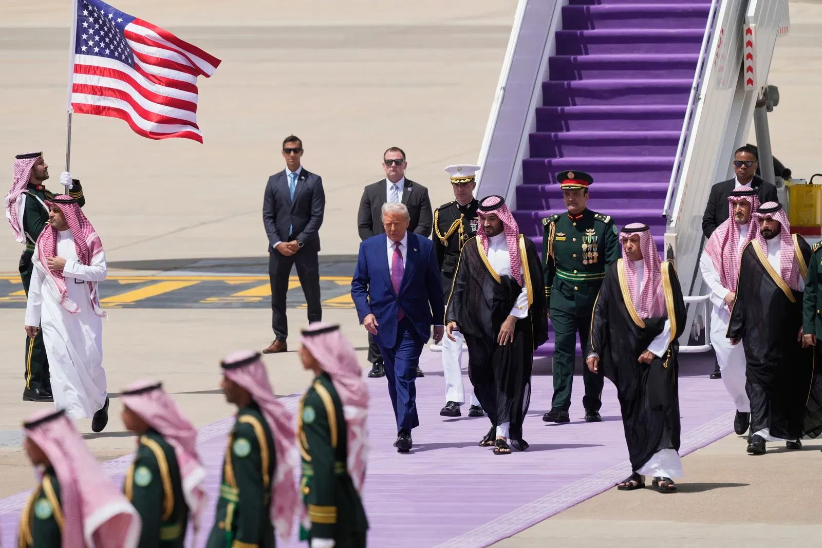 Trump secures $600 billion Saudi investment for the United States