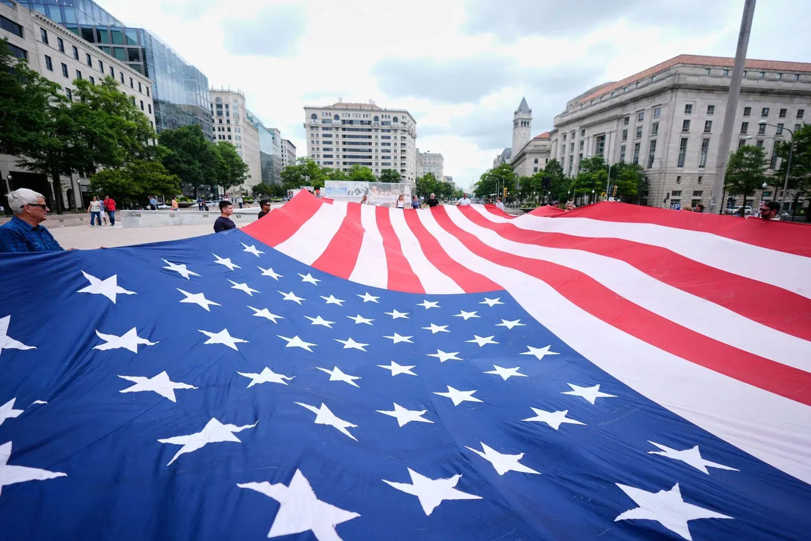 Thousands attend Army 250th birthday parade in Washington, DC