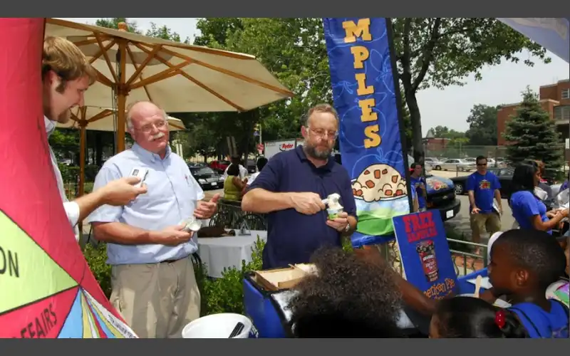 Jerry quits Ben & Jerry’s, saying its independence on social issues has been stifled