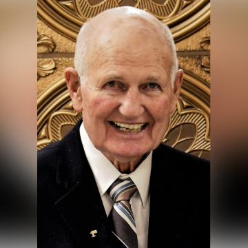 Robert “Bob” Bolay