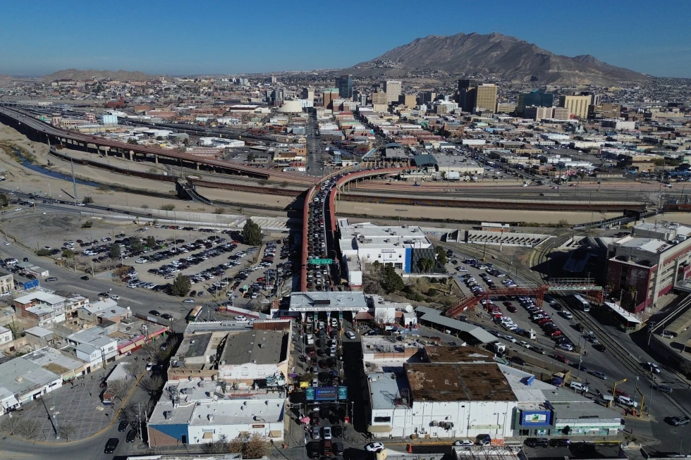 Trump administration briefly closes El Paso airspace and blames Mexican cartel drones
