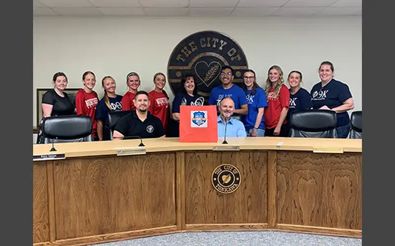 NOC Students Show Appreciation to Tonkawa Police Department