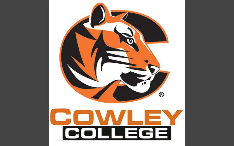 Cowley College ACES Scholarship Offers Tuition Assistance Through Community Service