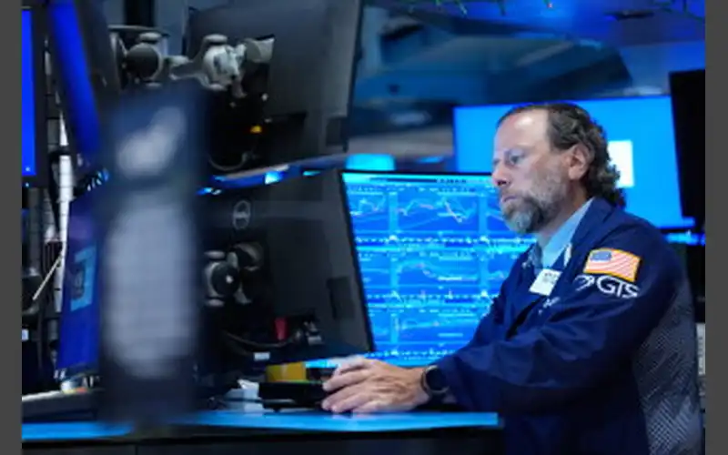 Rebounds for AI stocks help support Wall Street and keep the market mixed