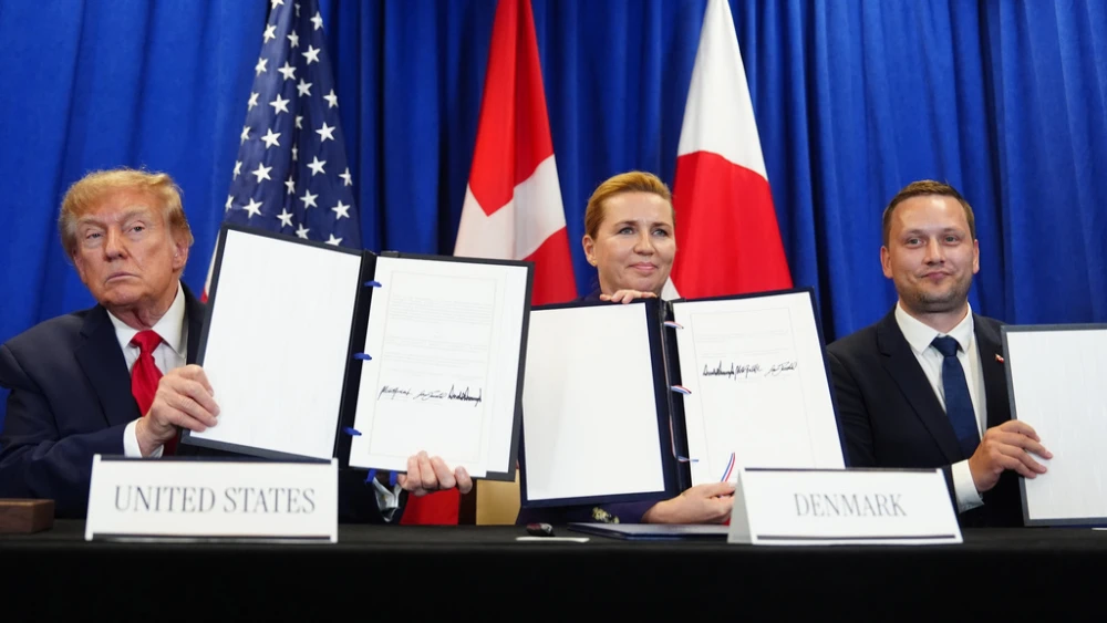 Trump signs deal expanding U.S. military presence in Greenland